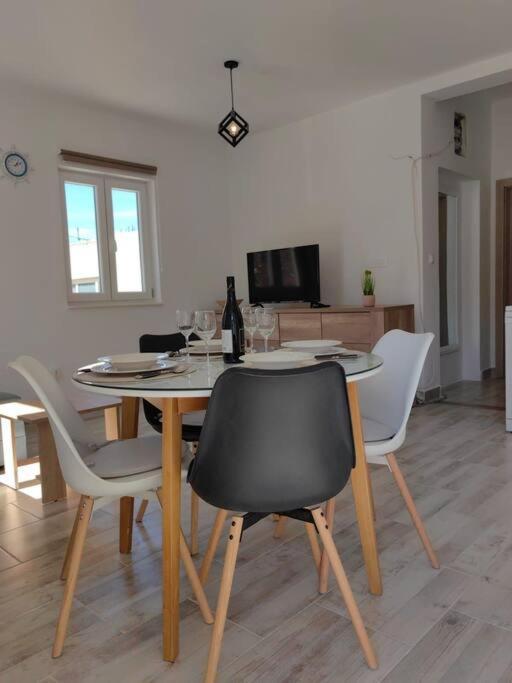 Apartment Marija, New 1Bd Apt With Free Parking Split Ngoại thất bức ảnh