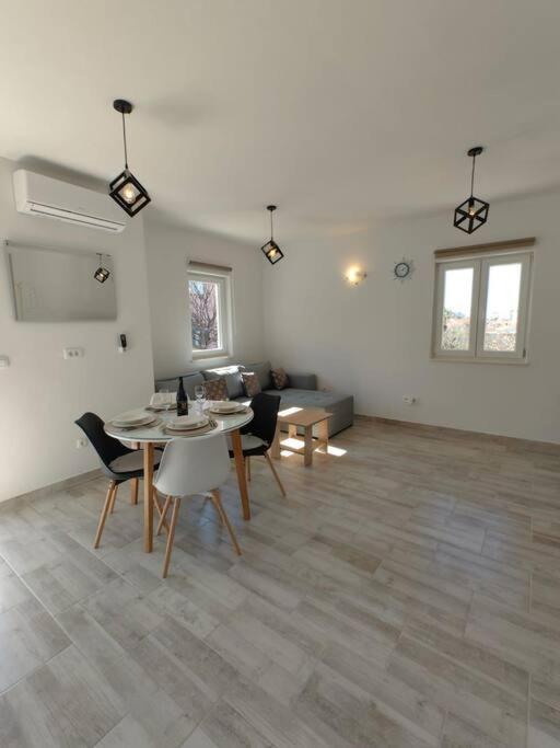 Apartment Marija, New 1Bd Apt With Free Parking Split Ngoại thất bức ảnh